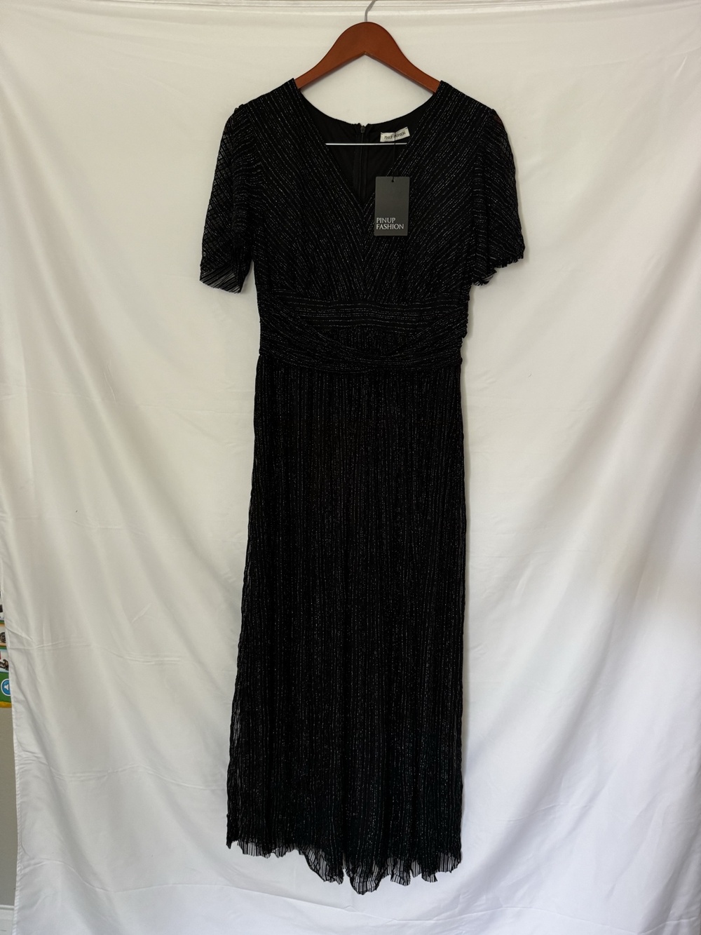 Pinup Fashion Black Glitter Pleated Maxi Dress Flutter Sleeve Size M NWT